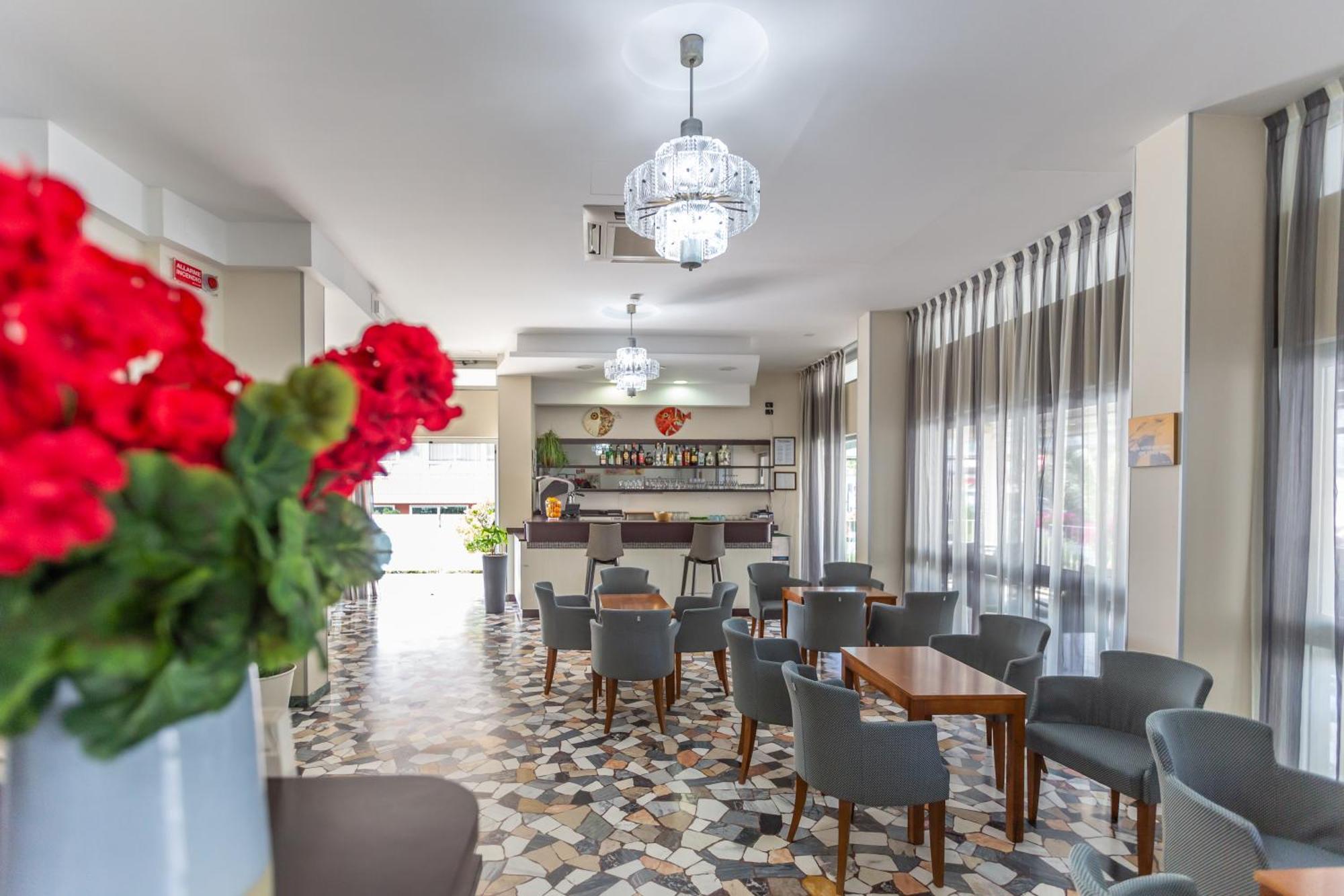 Hotel Haway Rimini Exterior photo